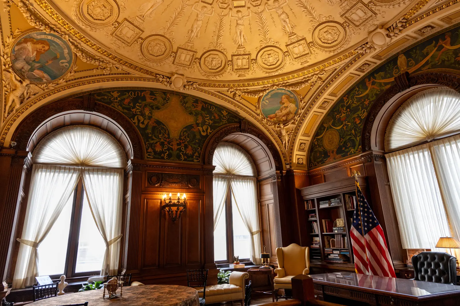 The best places to study in Washington Stunning interior of the Library of Congress with decorated ceiling and ornate decor in Washington, D.C.