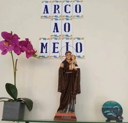 Arco ao Meio logo