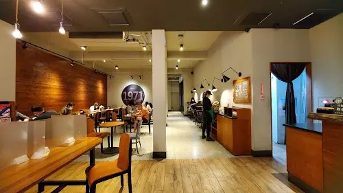 STARBUCKS Fengshan Guangyuan Shop