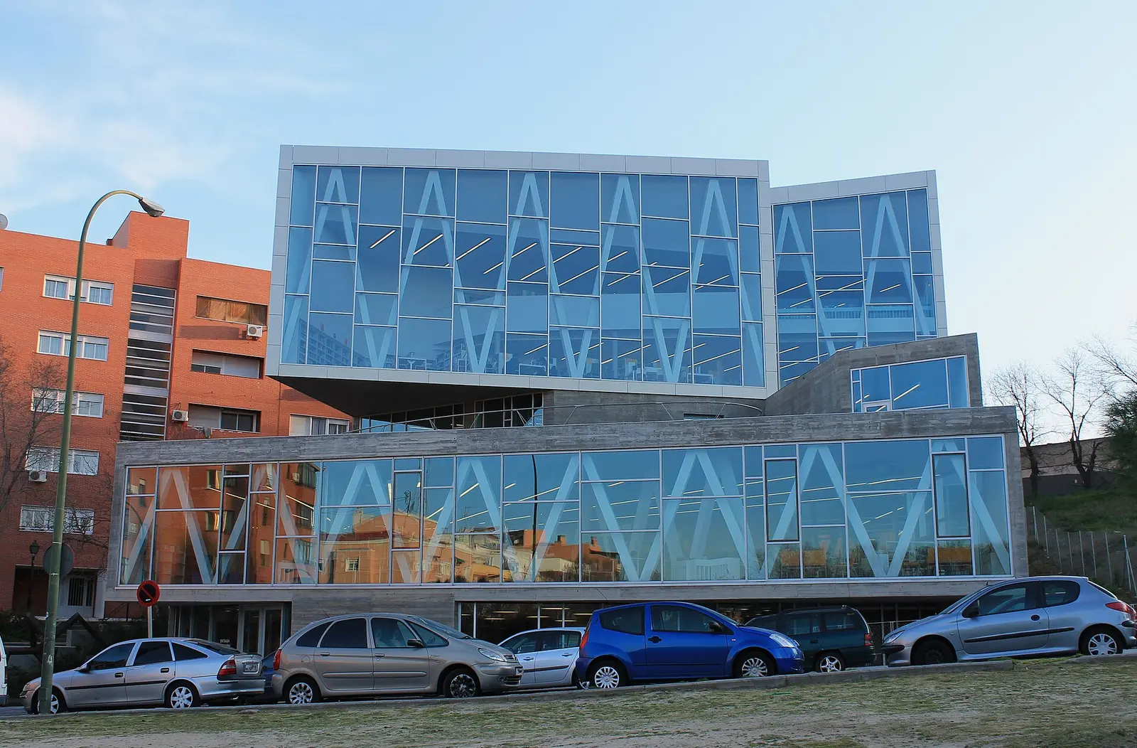 Municipal Public Library Ana Maria Matute, photo 1